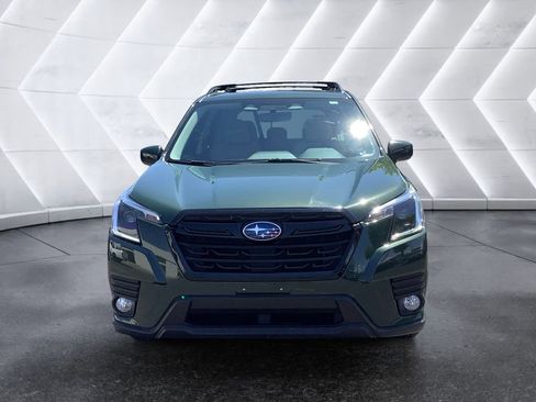Used 2022 Subaru Forester Premium w/ Popular Package #1 AWD/4WD image 2