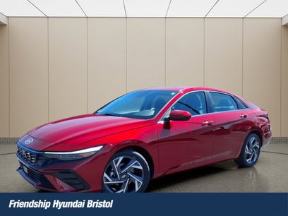 Used 2025 Hyundai Elantra SEL