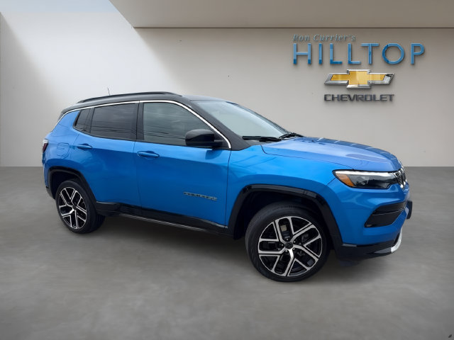 Used 2025 Jeep Compass Limited w/ Elite Group AWD/4WD image 2