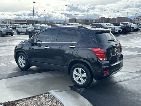 Used 2019 Chevrolet Trax LT w/ LT Convenience Package image 21