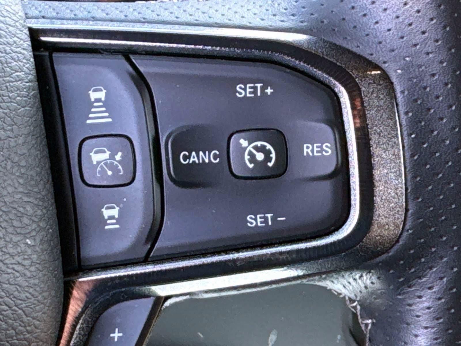 Used 2024 RAM 2500 Rebel w/ Safety Group AWD/4WD image 17
