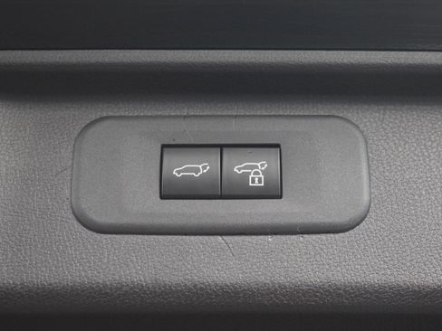 Used 2025 Toyota Grand Highlander XLE image 13