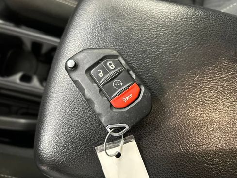 Used 2021 Jeep Wrangler Unlimited Sport AWD/4WD image 23