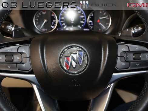 Used 2023 Buick Enclave Avenir w/ Avenir Technology Package image 29