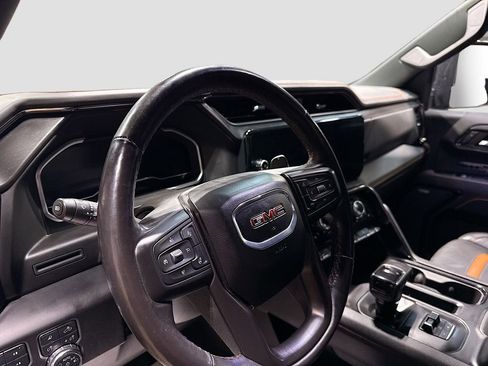 Used 2023 GMC Sierra 1500 AT4 image 9