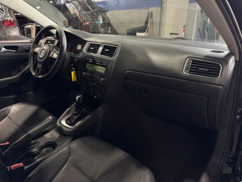Used 2014 Volkswagen Jetta SE image 30