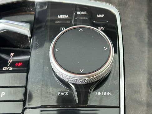 Used 2024 BMW X5 xDrive40i w/ M Sport Package image 25