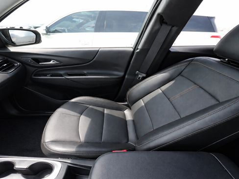 Used 2024 Chevrolet Equinox Premier w/ Redline Edition FWD image 17