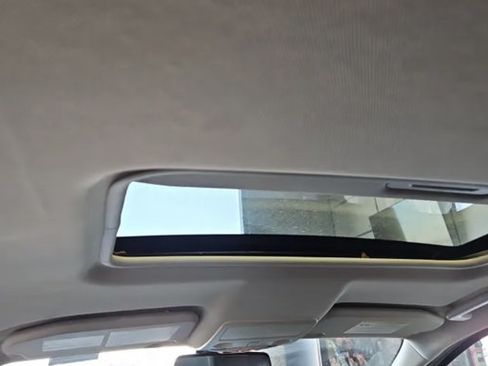 Used 2018 Ford EcoSport SE FWD image 6