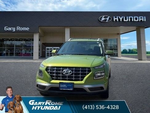 Certified 2023 Hyundai Venue SEL FWD image 3