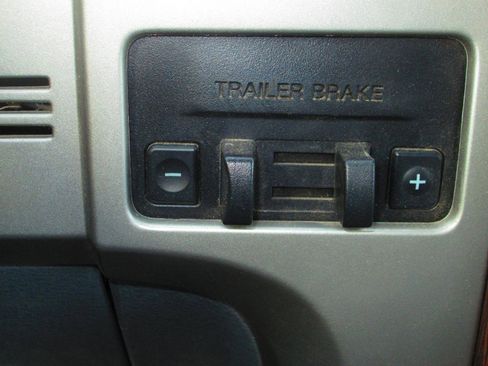 Used 2014 Ford F150 Lariat w/ Equipment Group 502A Luxury image 16