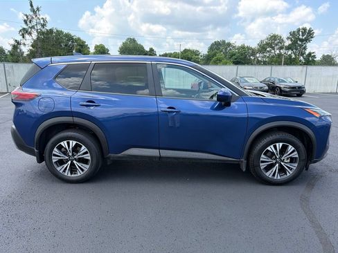Used 2023 Nissan Rogue SV FWD image 8