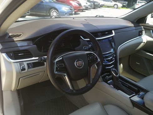 Used 2014 Cadillac XTS FWD image 17