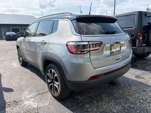 Used 2024 Jeep Compass Limited AWD/4WD image 3