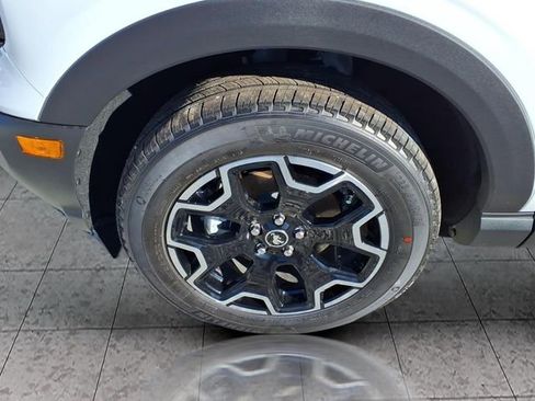 New 2025 Ford Bronco Sport Outer Banks w/ Outer Banks Tech Package+ AWD/4WD image 4