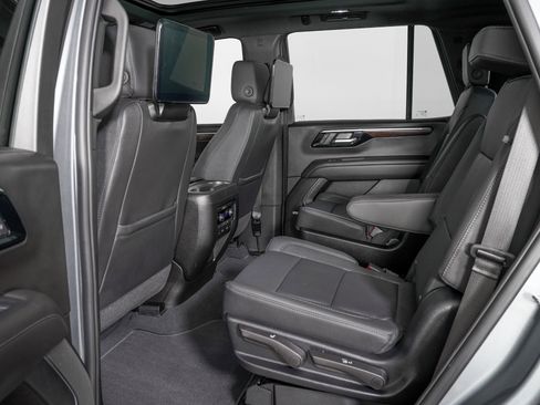 Used 2026 Chevrolet Tahoe Z71 w/ Z71 Off-Road Package image 18