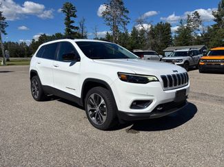 Used 2022 Jeep Cherokee Limited w/ Elite Package AWD/4WD video 1