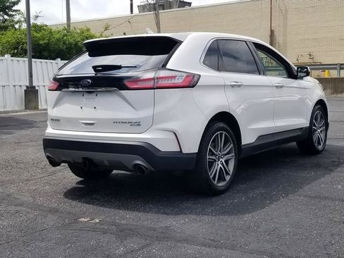 Used 2019 Ford Edge Titanium w/ Equipment Group 301A AWD/4WD image 5