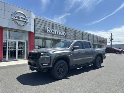 New 2025 Nissan Frontier PRO-4X w/ Tow Package