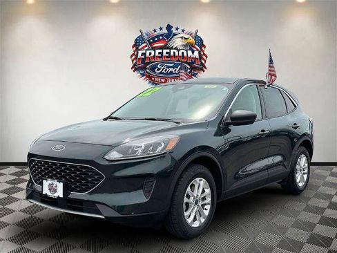 Certified 2022 Ford Escape SE w/ Convenience Package AWD/4WD image 2