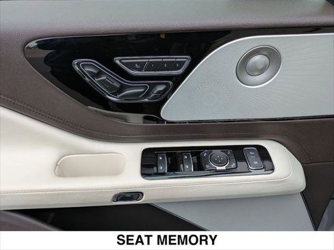 Used 2023 Lincoln Aviator Black Label w/ Dynamic Handling Package image 11