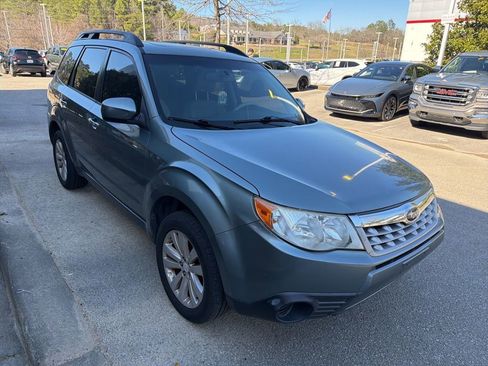 Used 2012 Subaru Forester 2.5X Premium w/ All-Weather Pkg image 4
