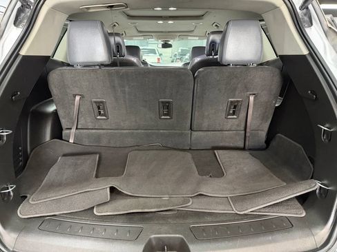 Used 2018 Buick Enclave Essence FWD image 44
