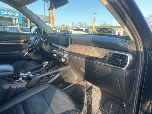 Used 2024 Kia Telluride SX Prestige w/ Towing Package image 35