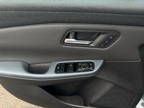 New 2026 Nissan Leaf Platinum+ w/ Cargo Package (Platinum+) image 19