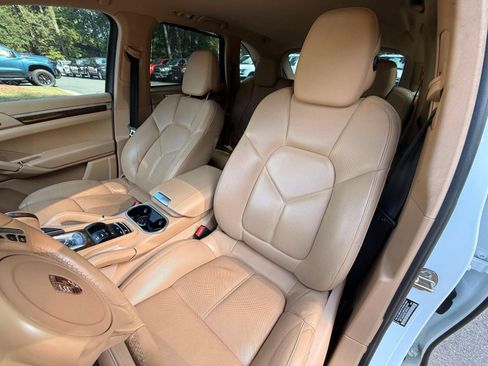 Used 2014 Porsche Cayenne AWD/4WD image 58
