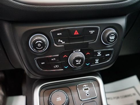Used 2019 Jeep Compass High Altitude AWD/4WD image 39