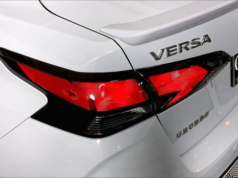 Used 2025 Nissan Versa SR w/ Trunk Package FWD image 40