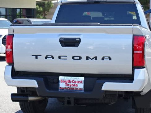 Used 2024 Toyota Tacoma TRD Sport RWD image 14