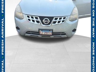 Used 2014 Nissan Rogue S w/ Convenience Package