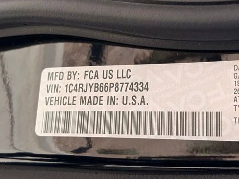 Used 2023 Jeep Grand Cherokee 4WD 4xe image 38