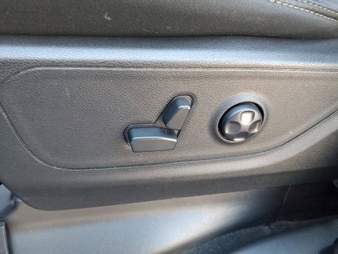 Used 2021 RAM 1500 Big Horn AWD/4WD image 25