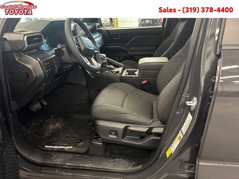 Certified 2025 Toyota Tacoma SR5 image 11