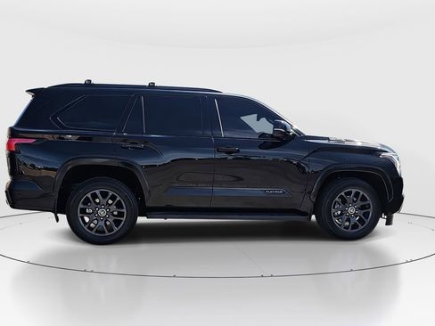 Certified 2023 Toyota Sequoia Platinum image 4