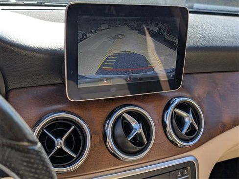 Used 2019 Mercedes-Benz GLA 250 GLA 250 image 17