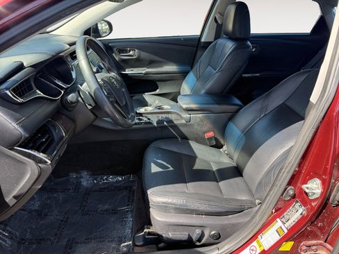 Used 2014 Toyota Avalon XLE Touring FWD image 10