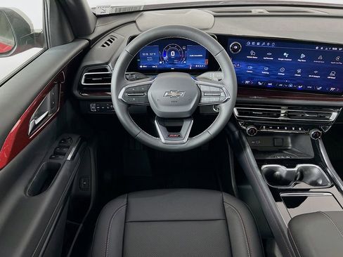 New 2026 Chevrolet Traverse Z71 w/ Driver Confidence Package image 23