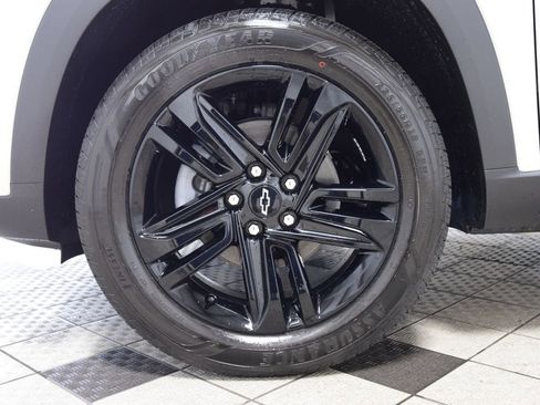 New 2026 Chevrolet Trax ACTIV w/ Sunroof Package image 19