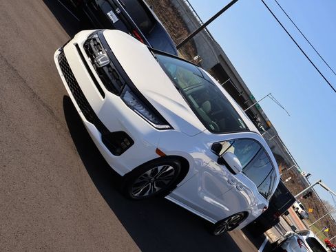 Certified 2026 Honda Odyssey Elite image 3