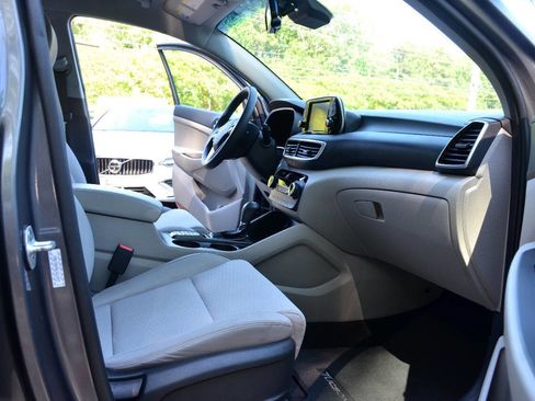 Used 2020 Hyundai Tucson Value FWD image 10