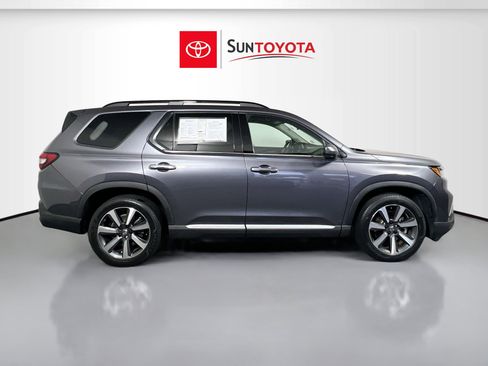 Used 2023 Honda Pilot Elite image 2