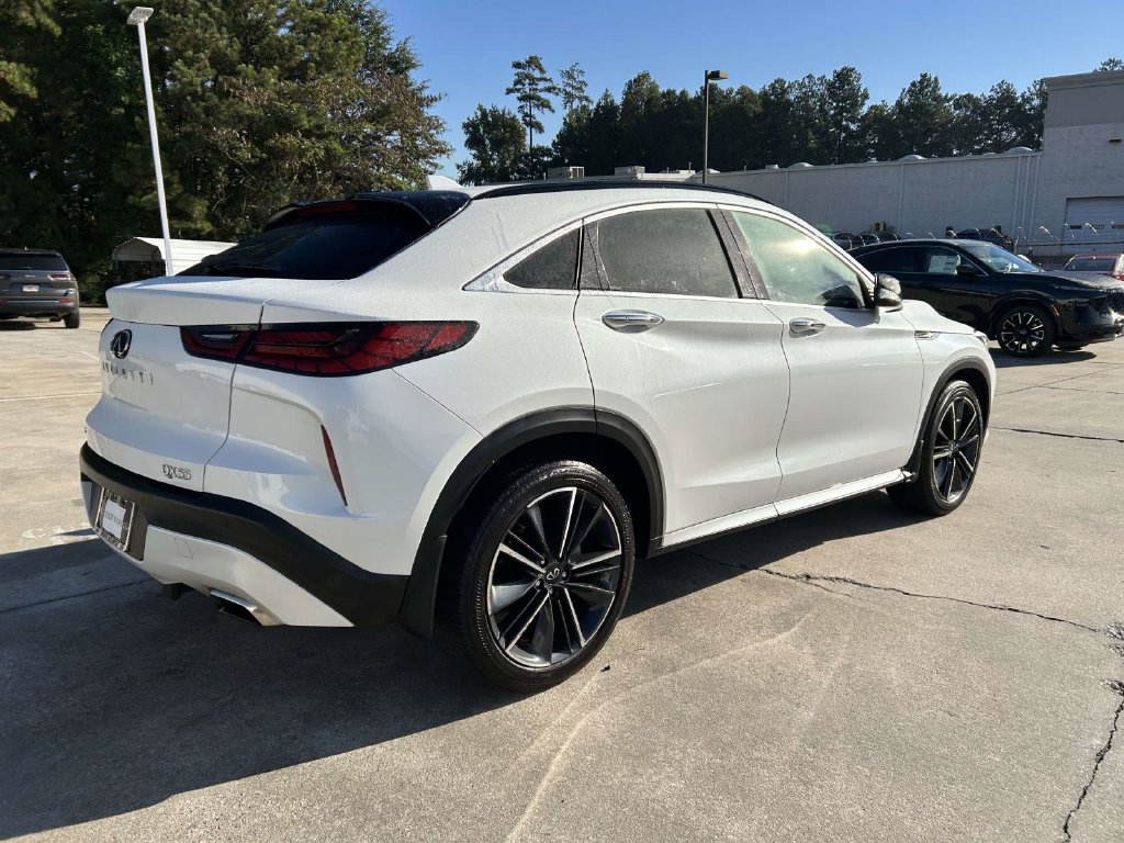 Used 2024 INFINITI QX55 Luxe w/ Cargo Package AWD/4WD image 3