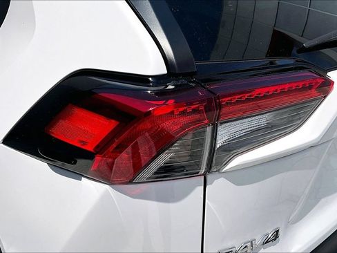 Certified 2023 Toyota RAV4 XLE w/ Convenience Package AWD/4WD image 25