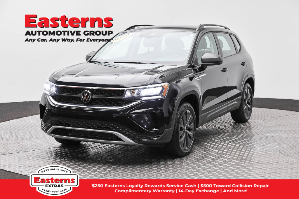 Used 2024 Volkswagen Taos S FWD image 1