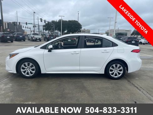 Used 2024 Toyota Corolla LE FWD image 2
