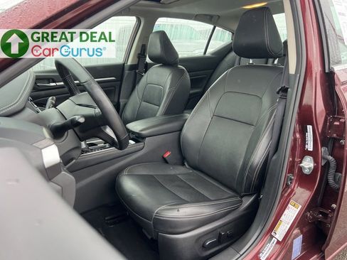 Used 2024 Nissan Altima 2.5 SL AWD/4WD image 19